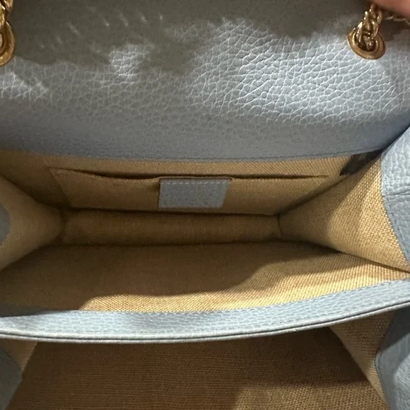 ⚡️FLASH SALE!!✨💎GUCCI💎✨Pebbled leather Interlocking GG Crossbody w/Dustbag